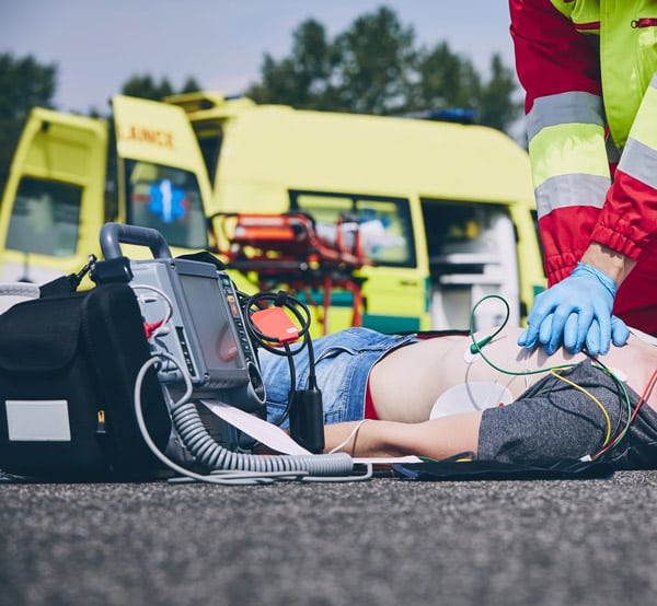 Emergency unit using a defibrillator