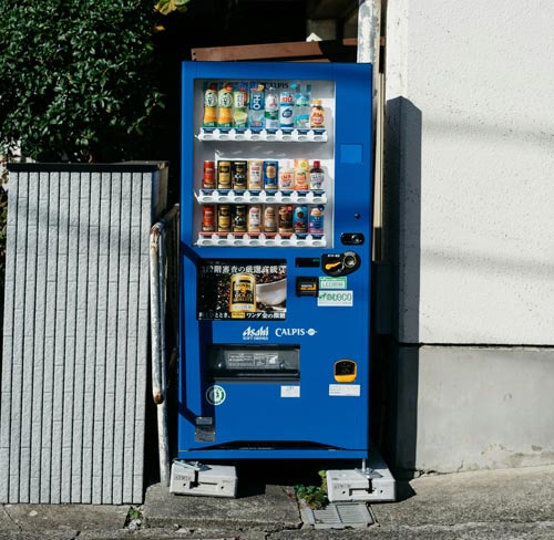 Vending machine equipped with a thermal printer